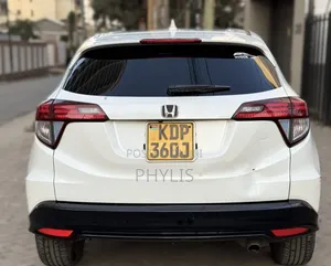 Honda Vezel 2018 White