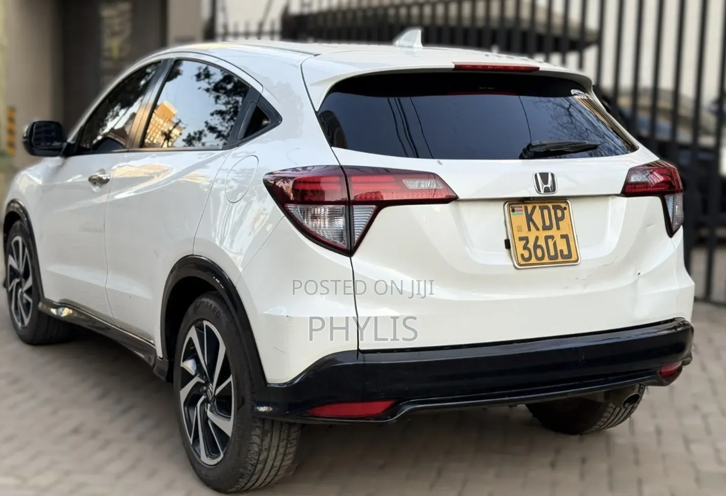 Honda Vezel 2018 White