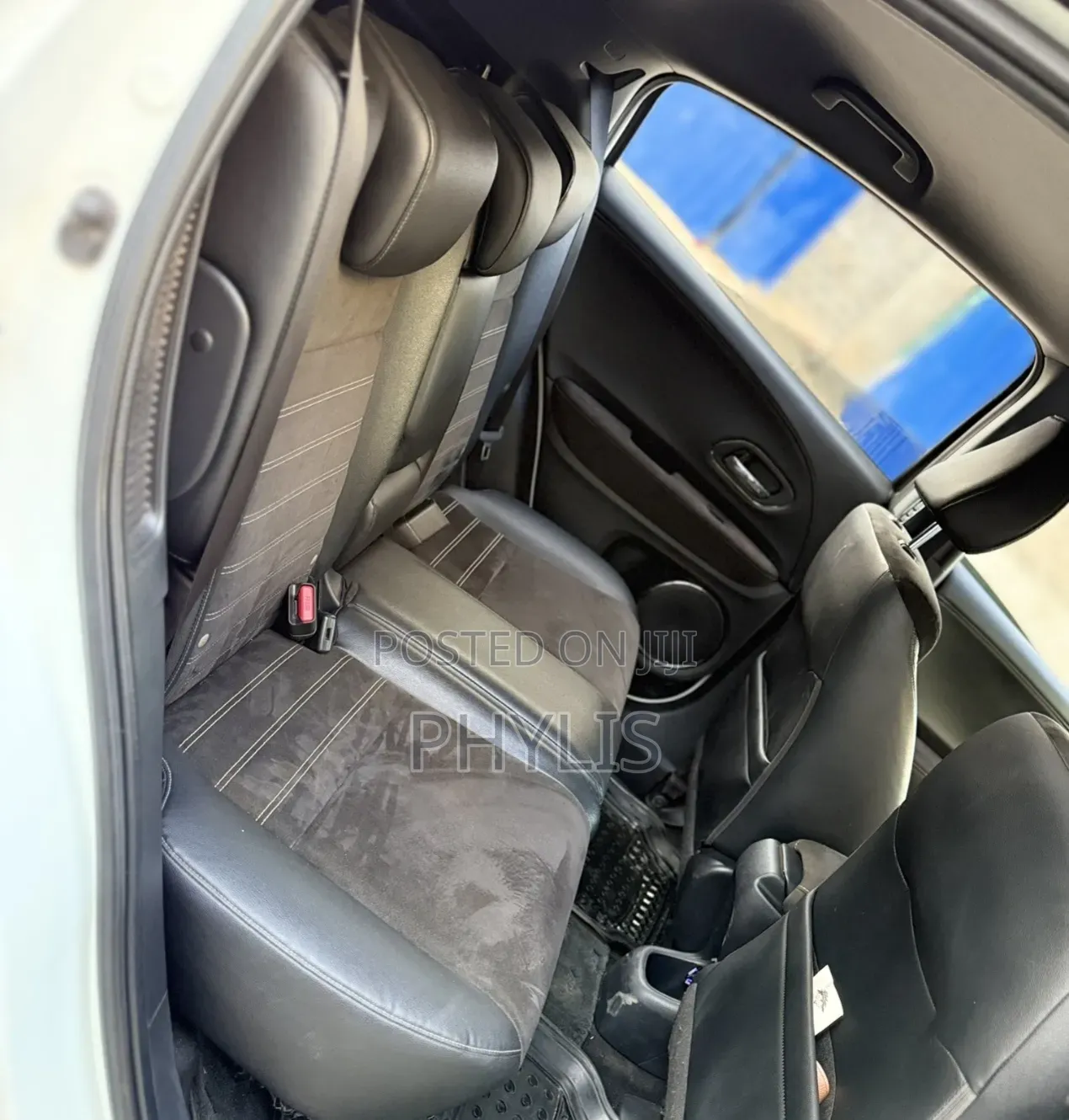Honda Vezel 2018 White