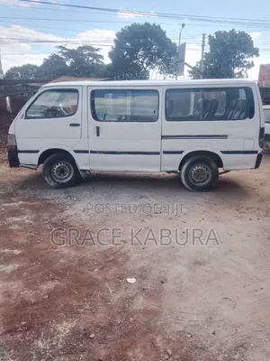 Toyota Grand HiAce 2001 White