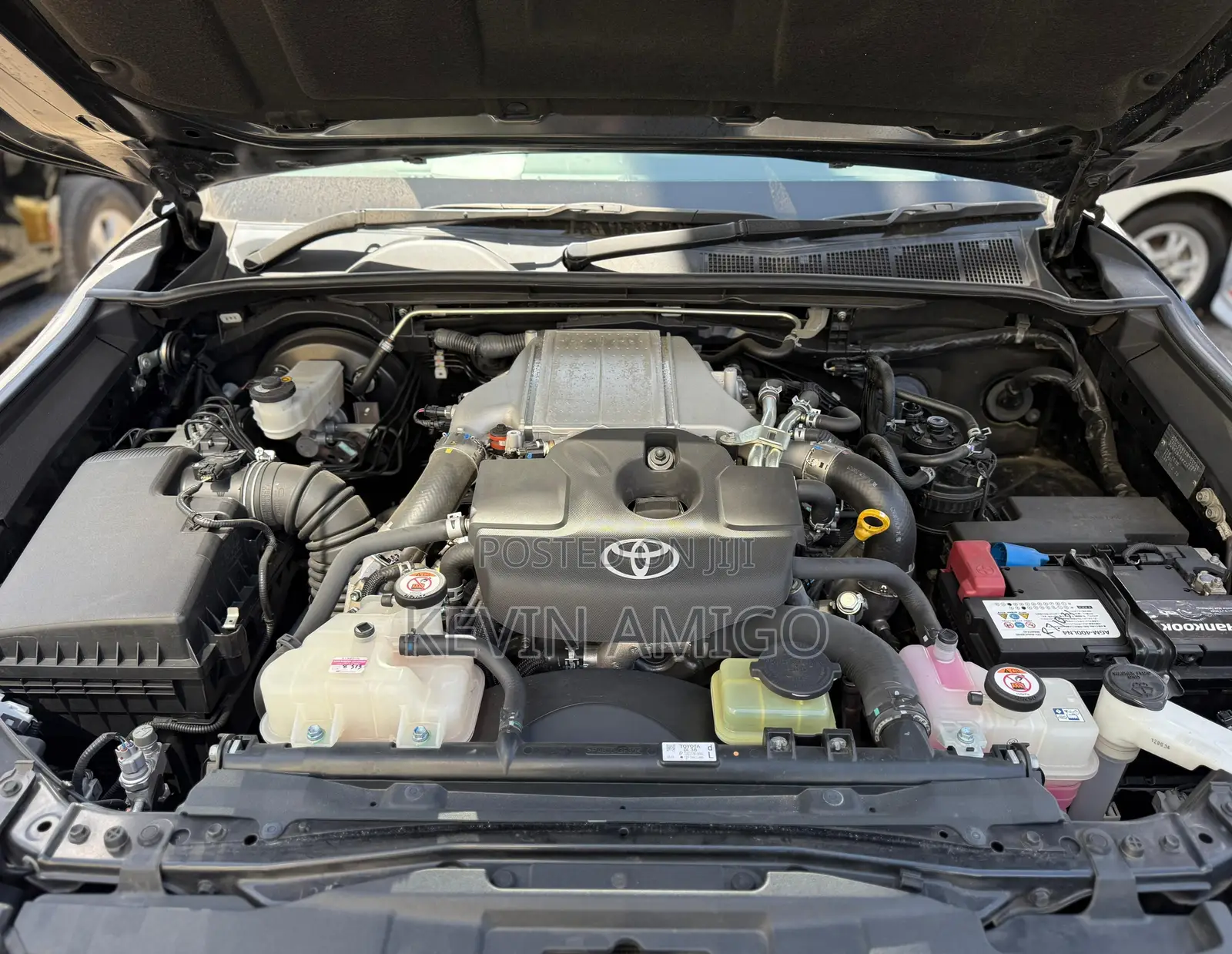 Toyota Hilux 2021 Black