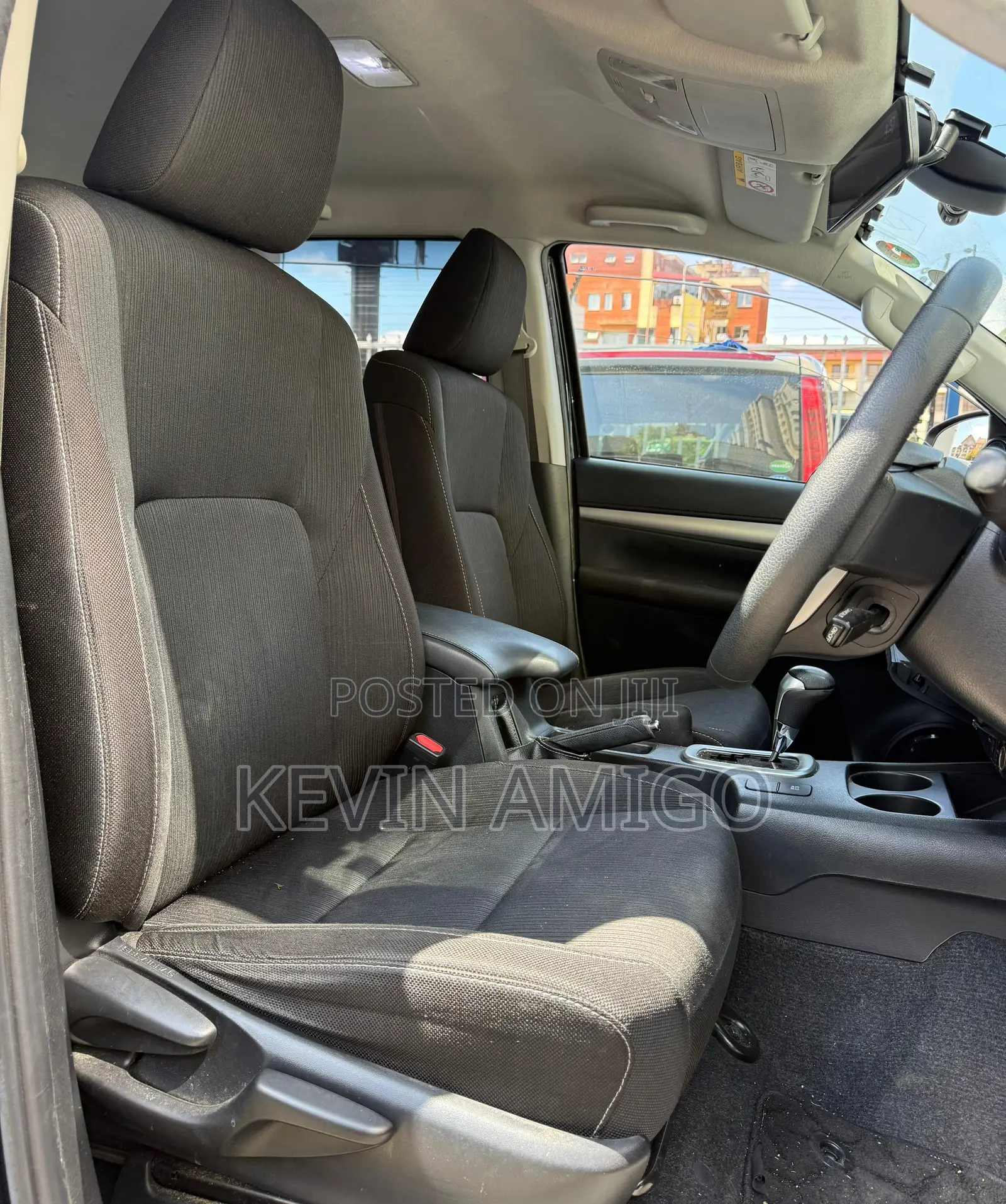 Toyota Hilux 2021 Black