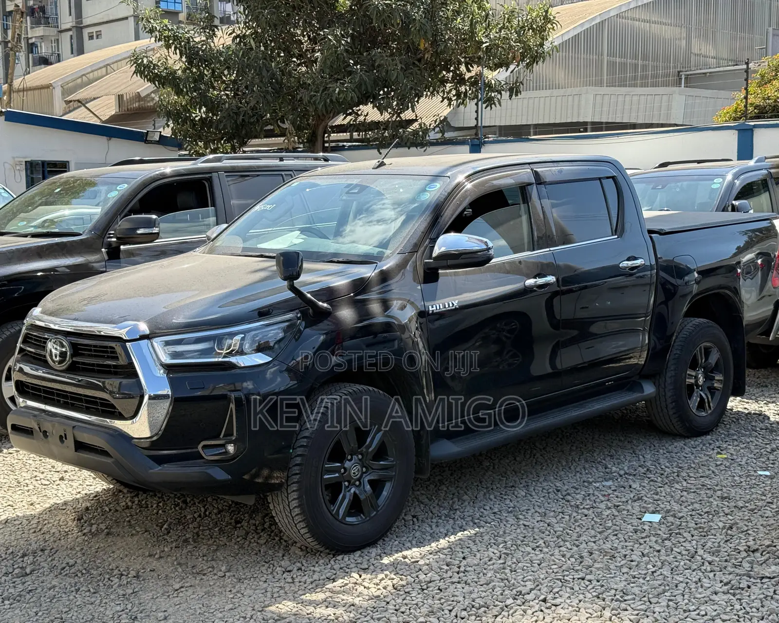 Toyota Hilux 2021 Black