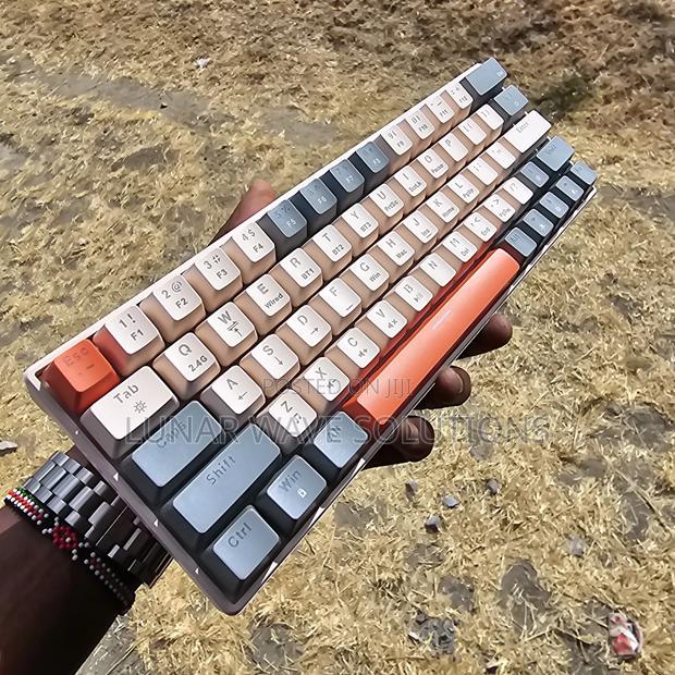 Studio Keyboard Wireless Gaming Keyboard - thumbnail 3