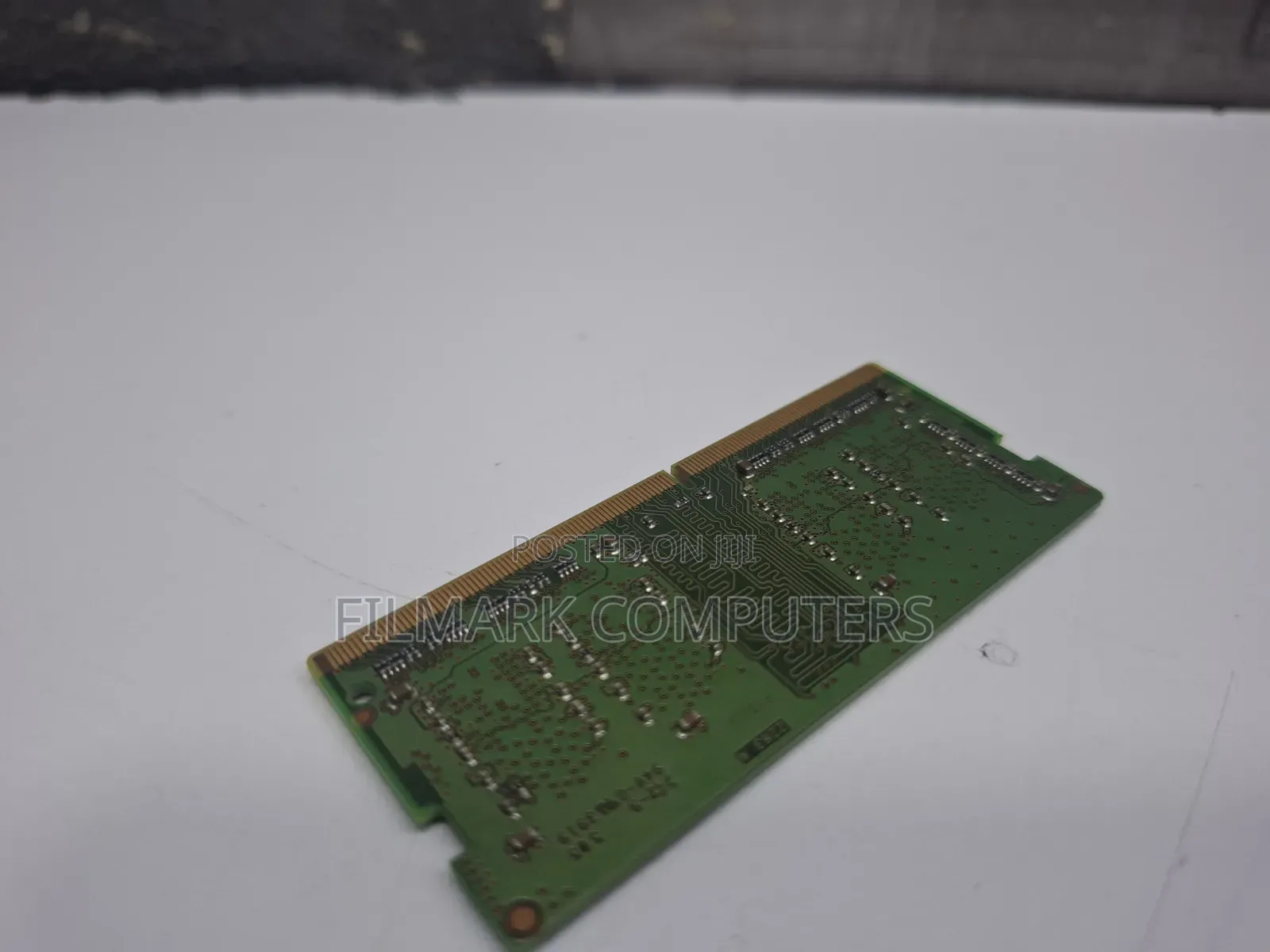 Micron 4GB 1Rx16 PC4-3200AA-SC0-11 MEMORY/RAM for Laptop