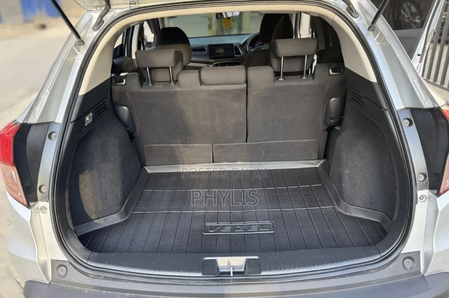 Honda Vezel 2015 Silver