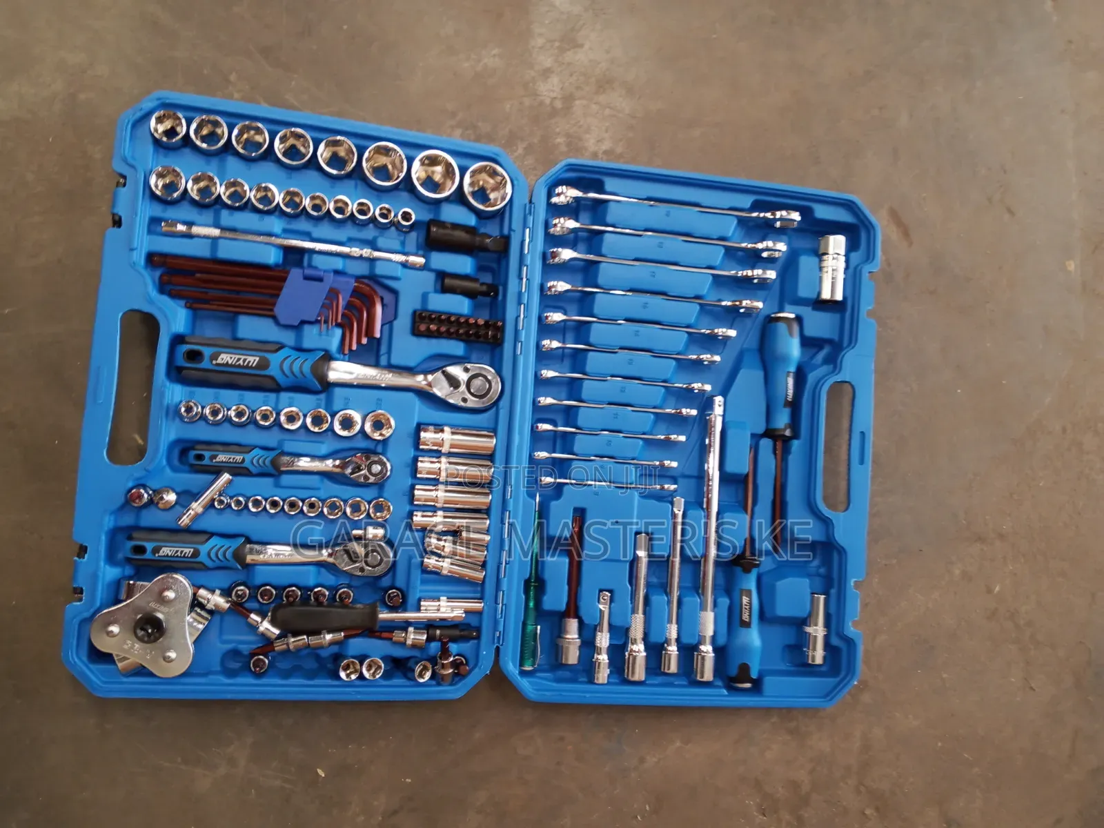 Durable 121 Pieces Tools Set