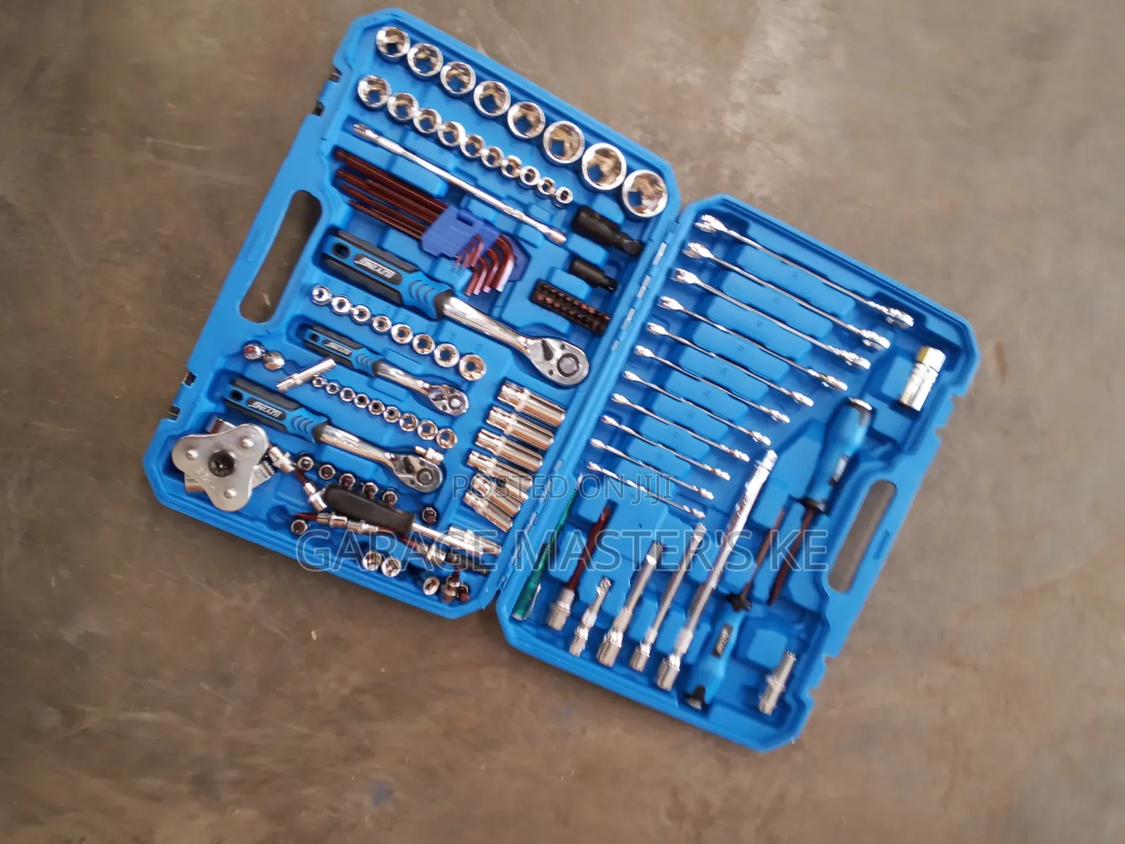 Long Lasting 121 Pieces Tools Set