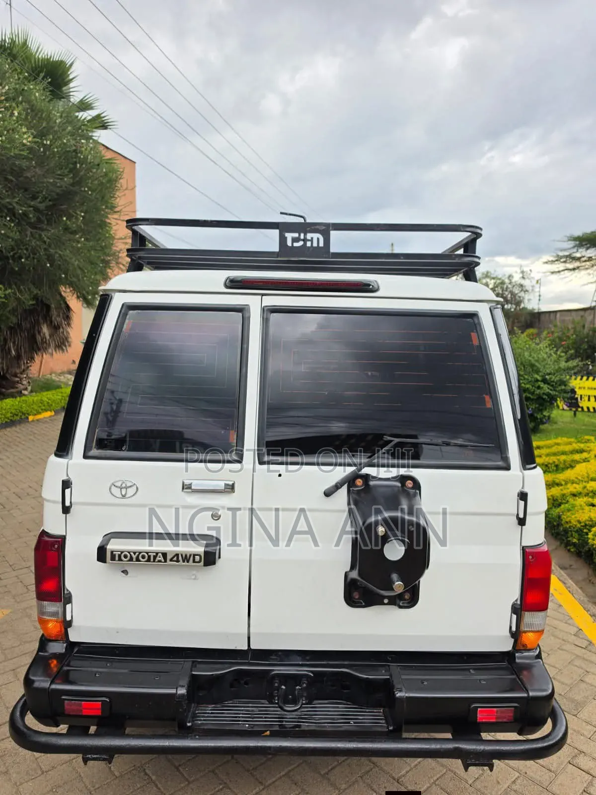 Toyota Land Cruiser 2022 White