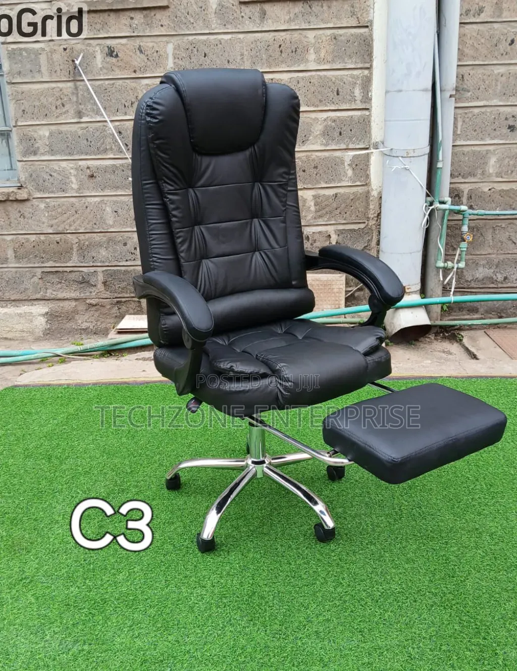 Managerial Bossy Executive Office Chair With Foot Rest,,