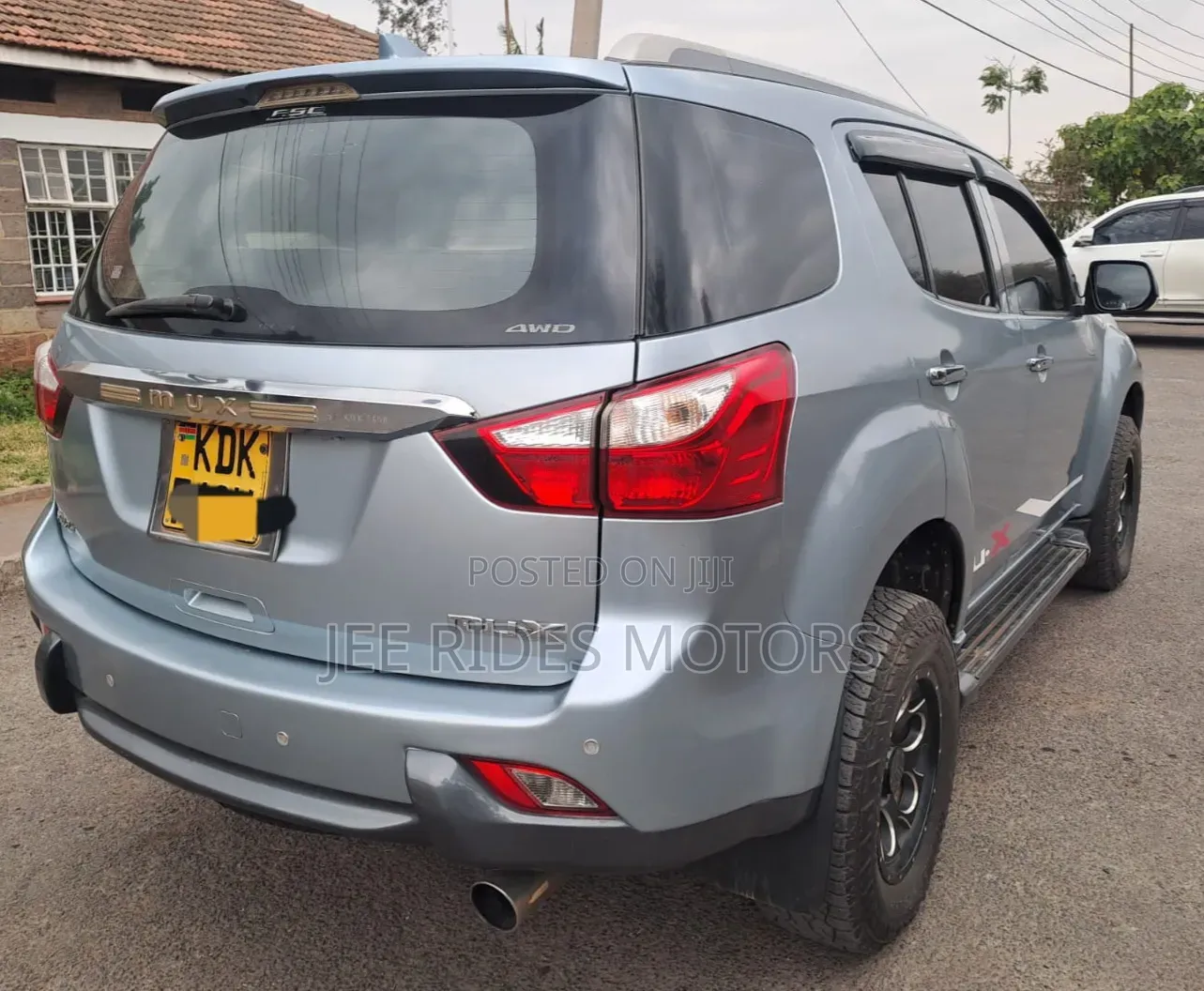 Isuzu MU-X 2015 Blue
