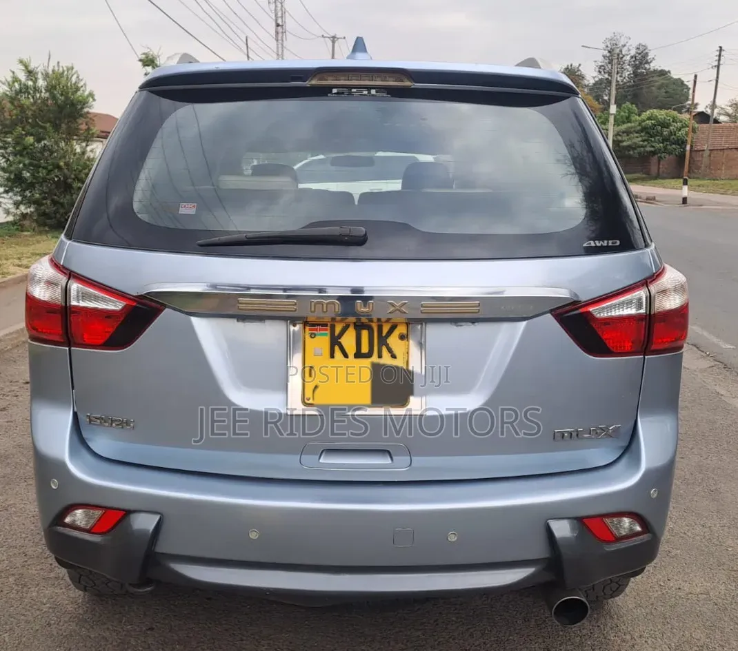 Isuzu MU-X 2015 Blue