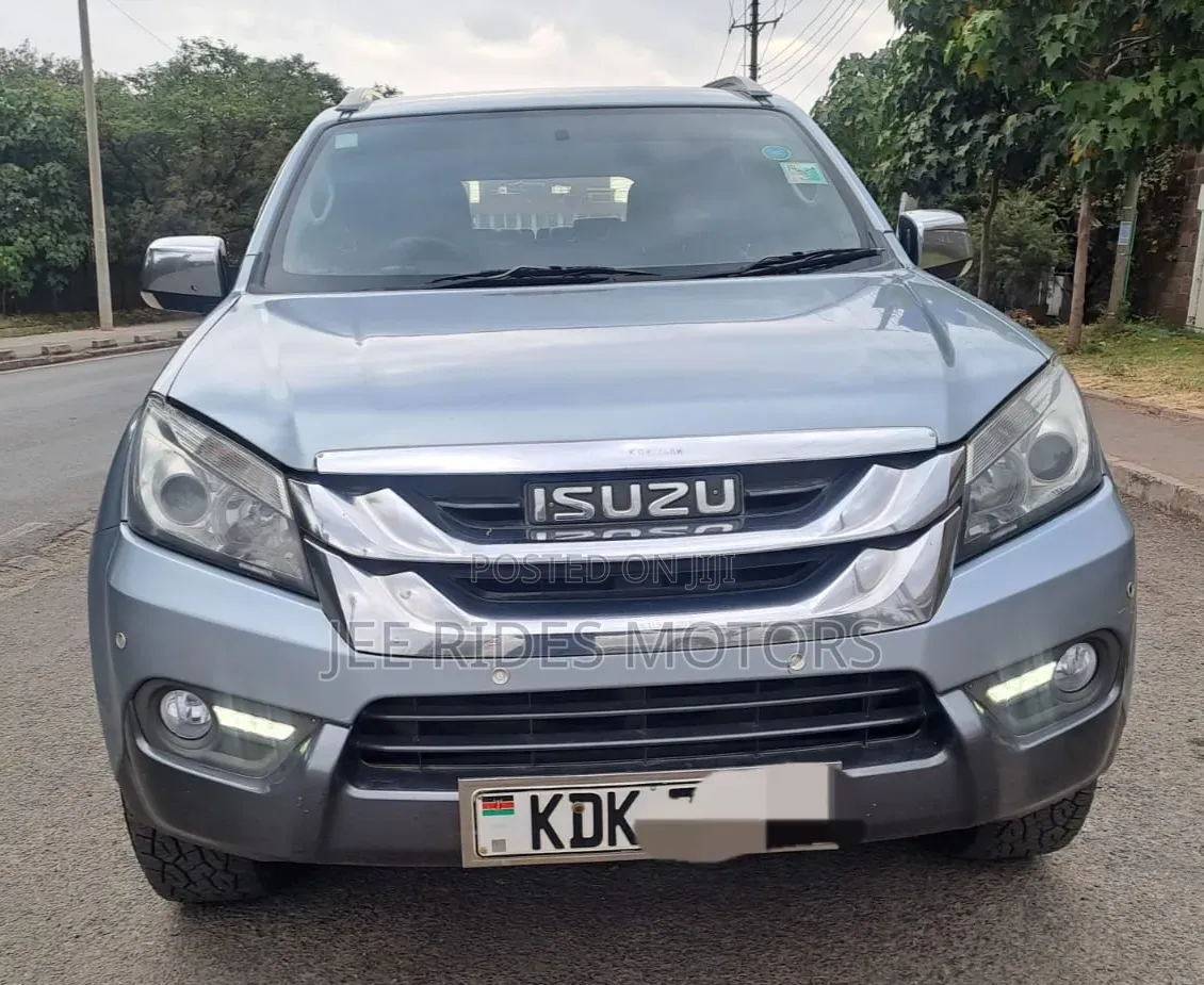 Isuzu MU-X 2015 Blue
