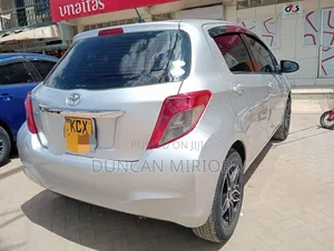 Toyota Vitz 2012 Gray