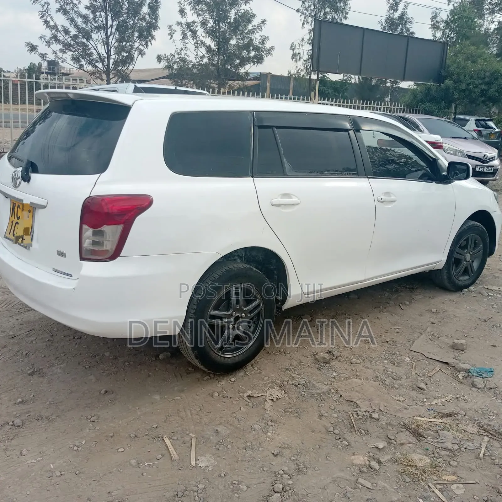 Toyota Corolla Fielder 2010 White