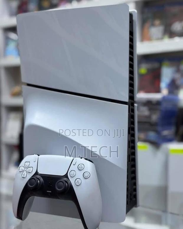 Playstation 5 - thumbnail 3