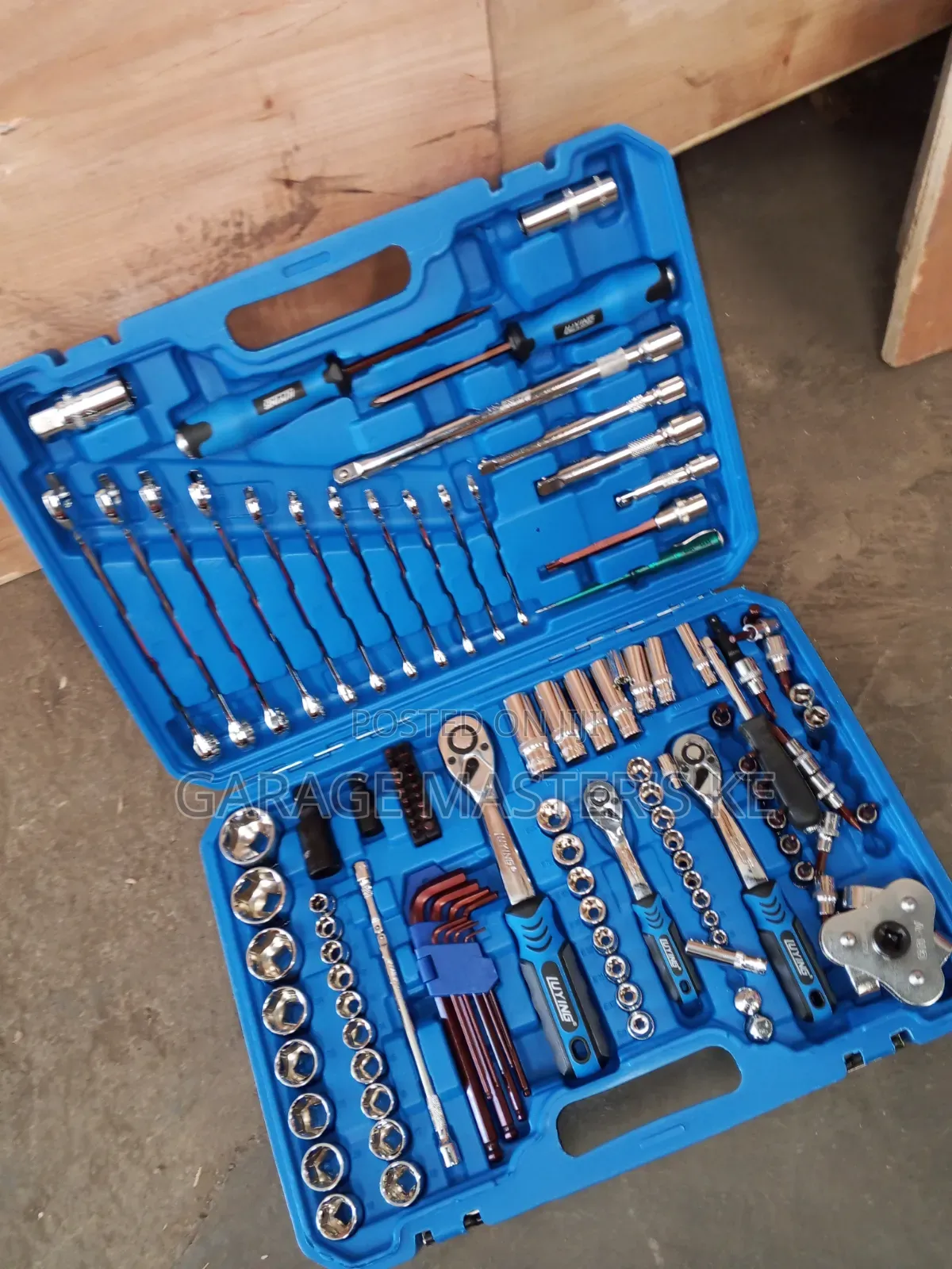 Italian 121 Pieces Tool Box