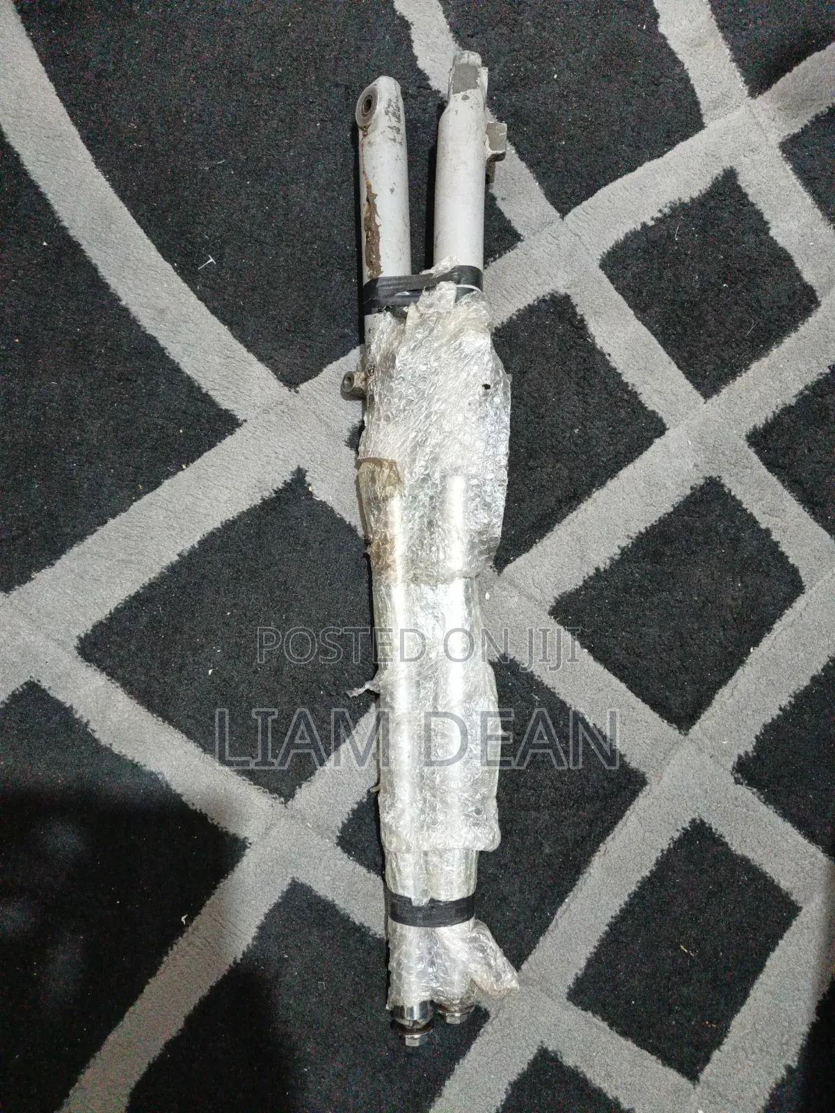 Boxer Bajaj 100cc Shocks