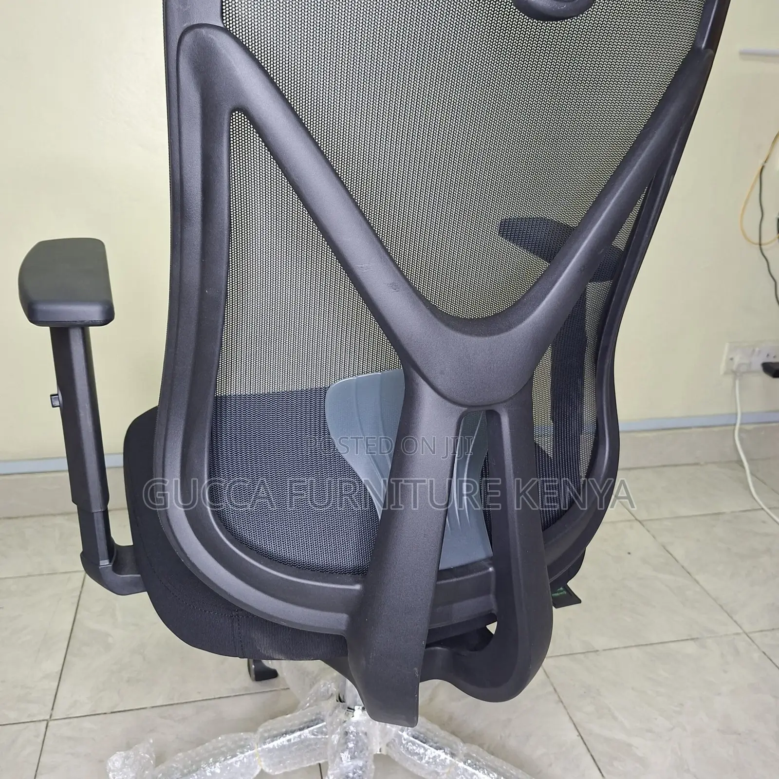 High Back Mesh Task Chair.