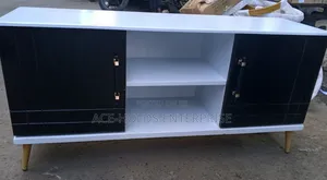 Sydney/ American Executive Laminated TV Stand 4.5Ft