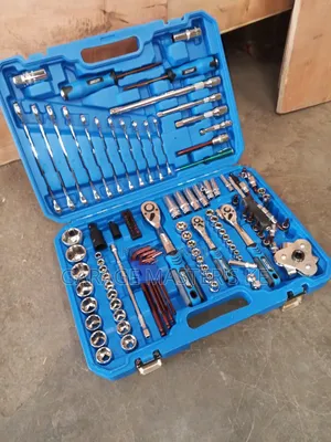 Light Portable 121pieces Tool Kit