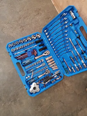 Light Portable 121pieces Tool Kit