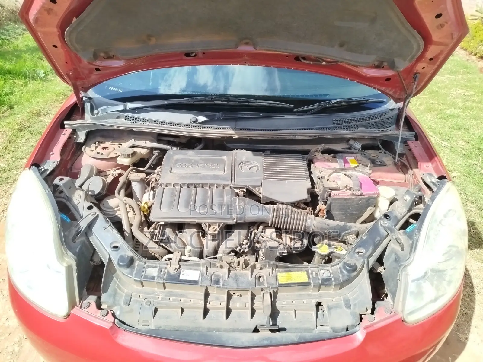 Mazda Verisa 2013 Red