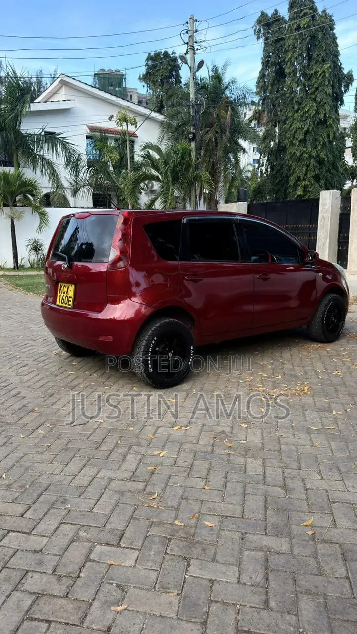Nissan Note 1.2 Hybrid 2021 Red