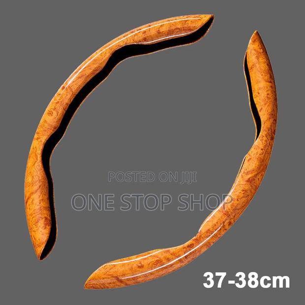Brown Wood Grain Split Pattern Snap on Segmented Steering Wheel Cover - main view