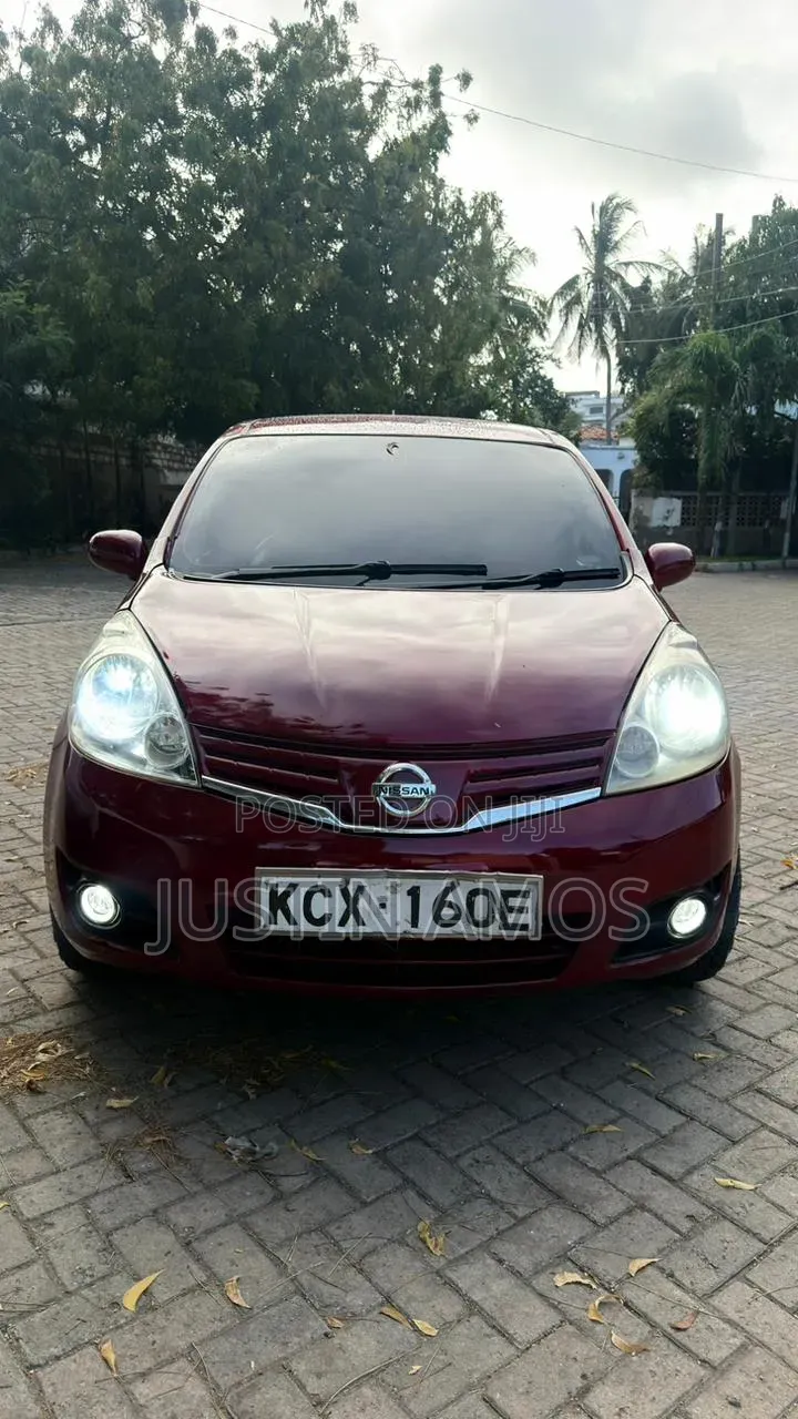 Nissan Note 1.2 Hybrid 2021 Red