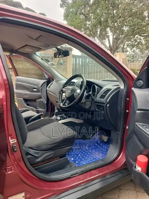 Mitsubishi RVR 2013 Red