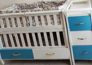 Baby Cot/Bed With Chest of Drawers