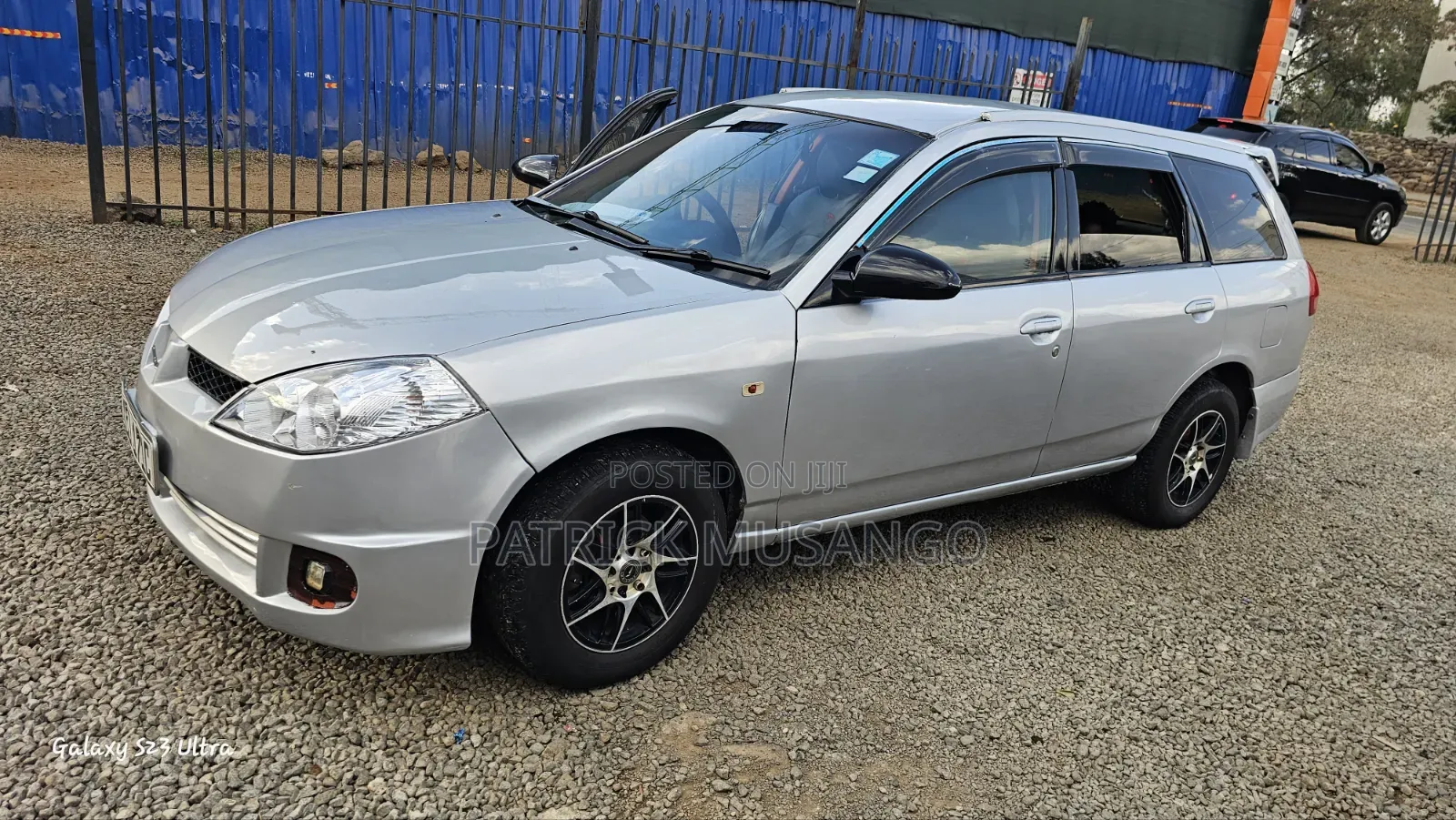 Nissan Wingroad 2004 Silver