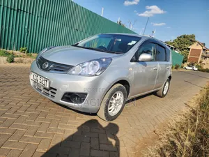 Nissan Note 2011 Silver
