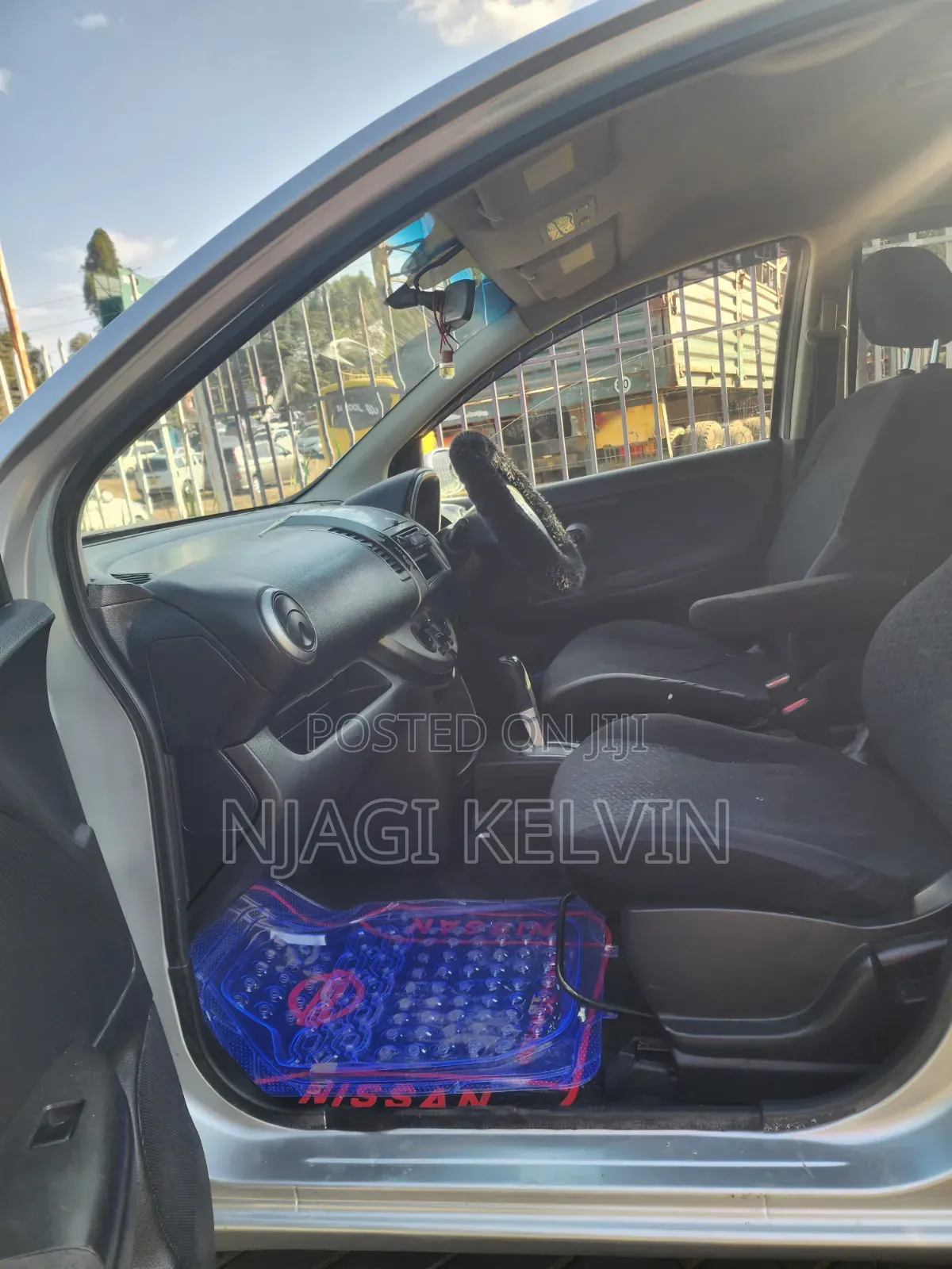Nissan Note 2011 Silver
