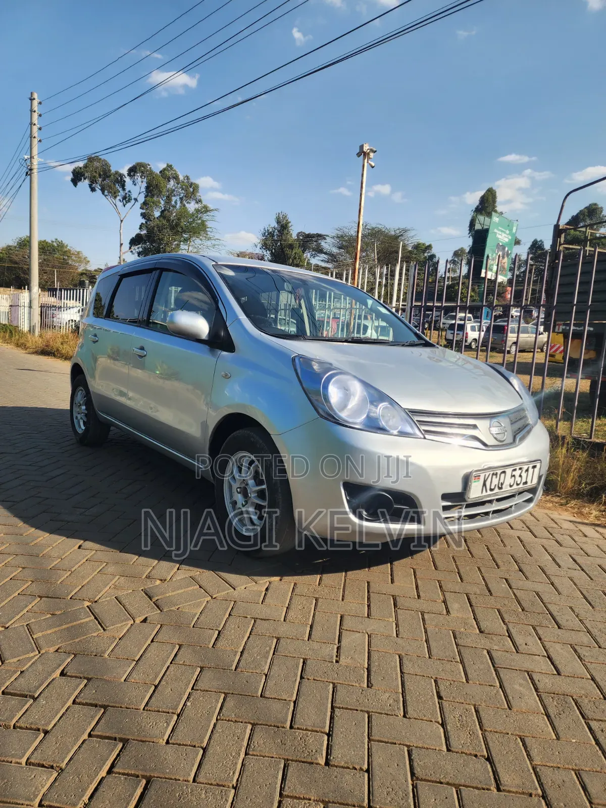 Nissan Note 2011 Silver