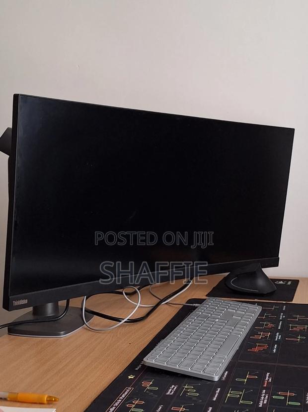 32 Inch Curved Monitor