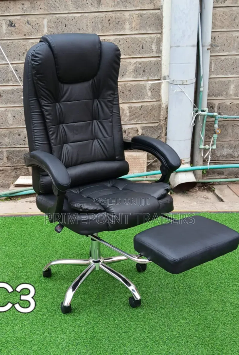 Premium Managerial Boss Chair With Adjustable Footrest