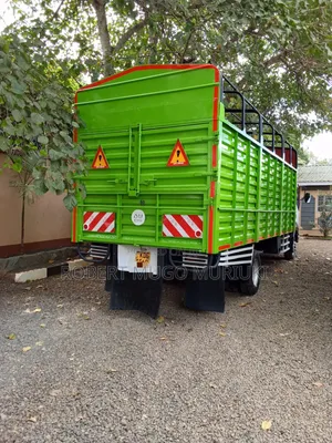 Isuzu FRR 90