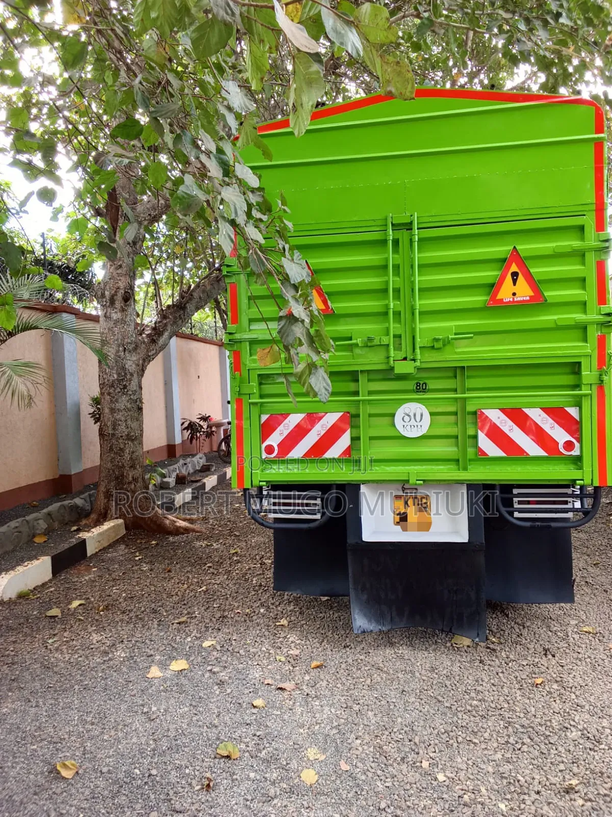 Isuzu FRR 90
