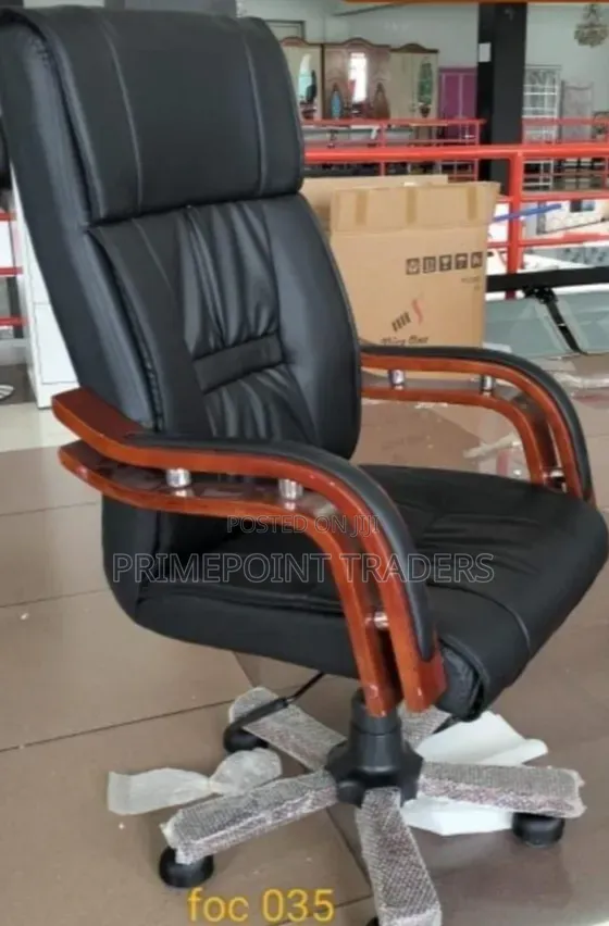Luxury Boss Managerial Executive Office Chair
