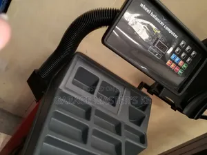 Italian Brand New Tyre Balancer Machine