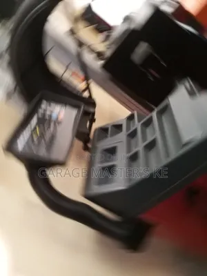 Italian Brand New Tyre Balancer Machine