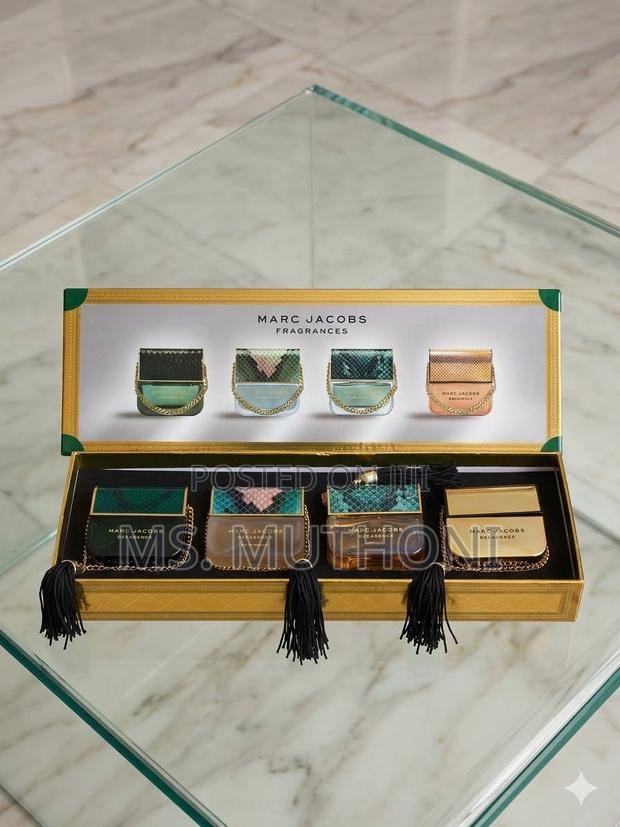 Marc Jacobs Mini Handbag Fragrance Set (4 X 25ml / 30ml)