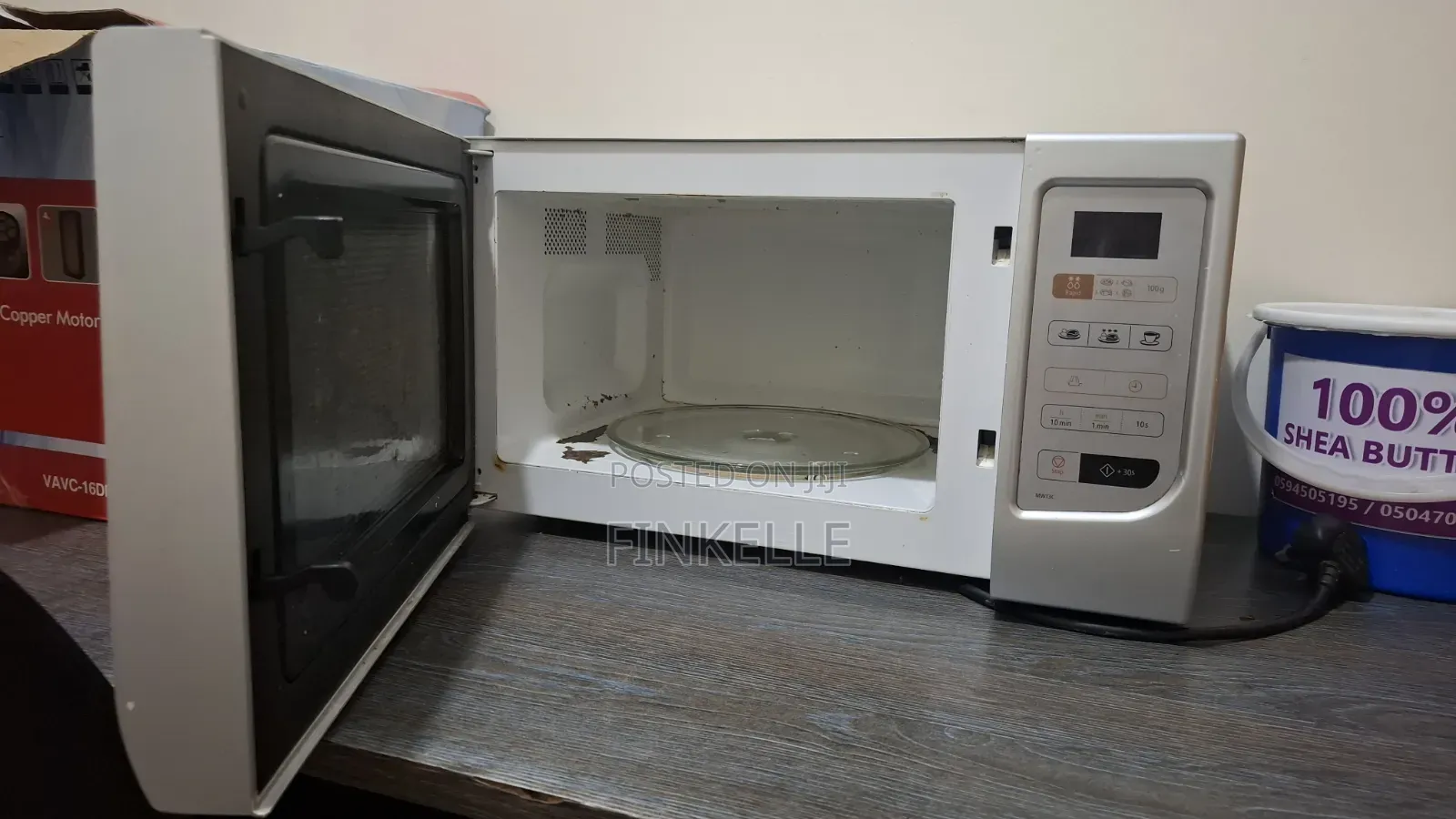 Microwave Oven