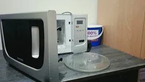 Microwave Oven