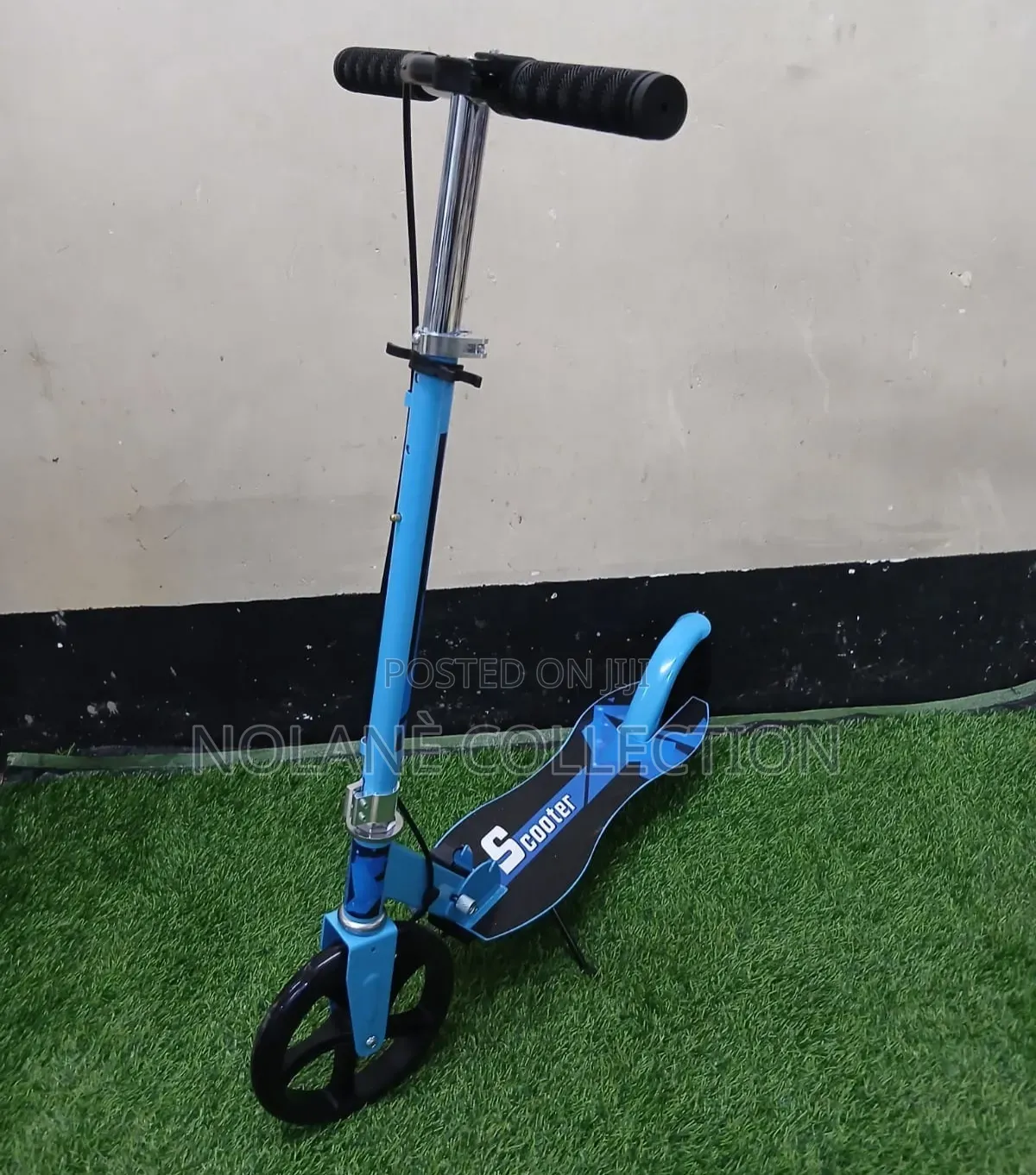 Foldable Metallic Scooter