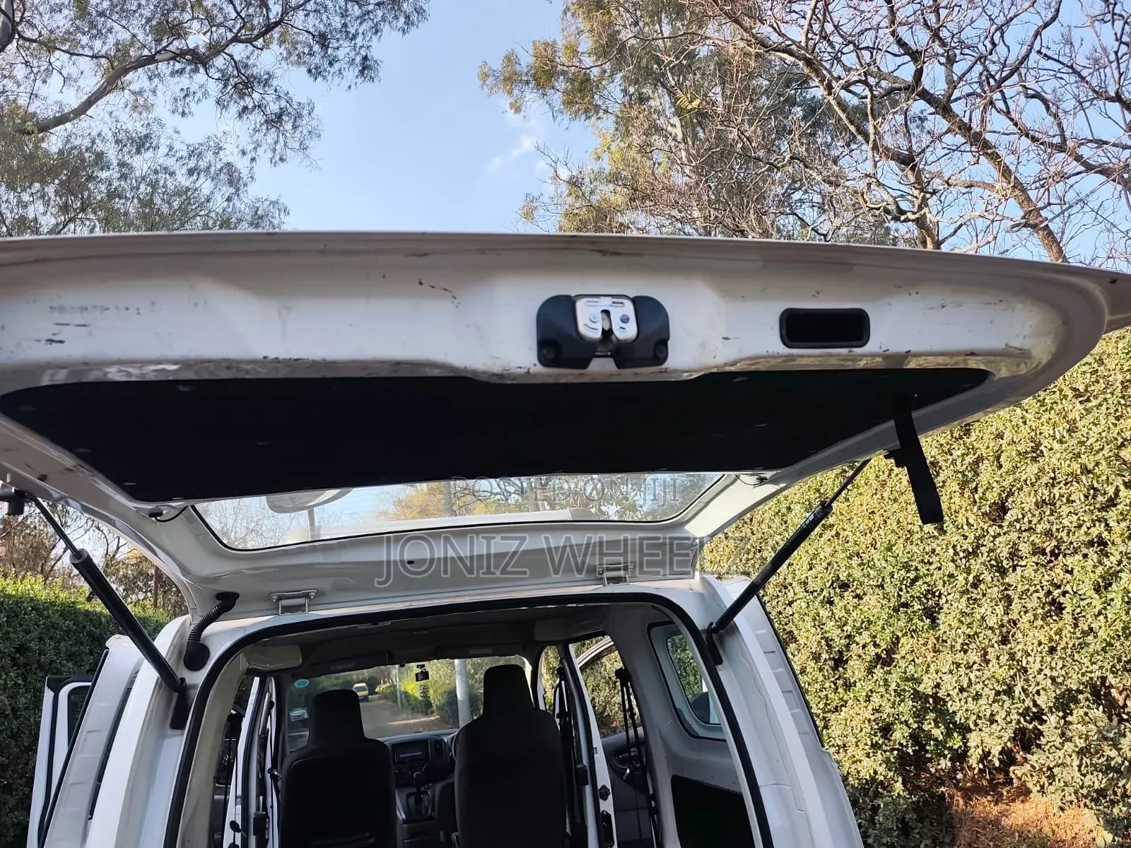 Nissan NV200 2018 White