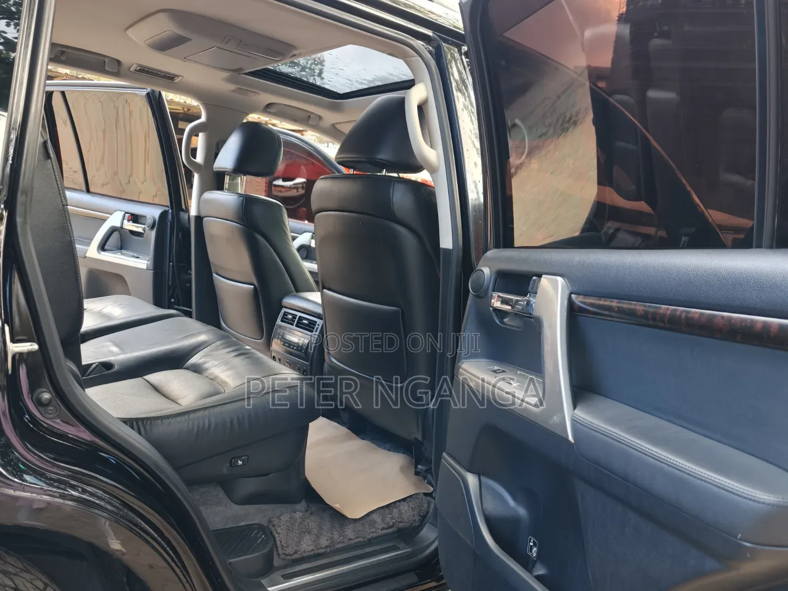 Toyota Land Cruiser 4.6 V8 ZX 2012 Matt Black
