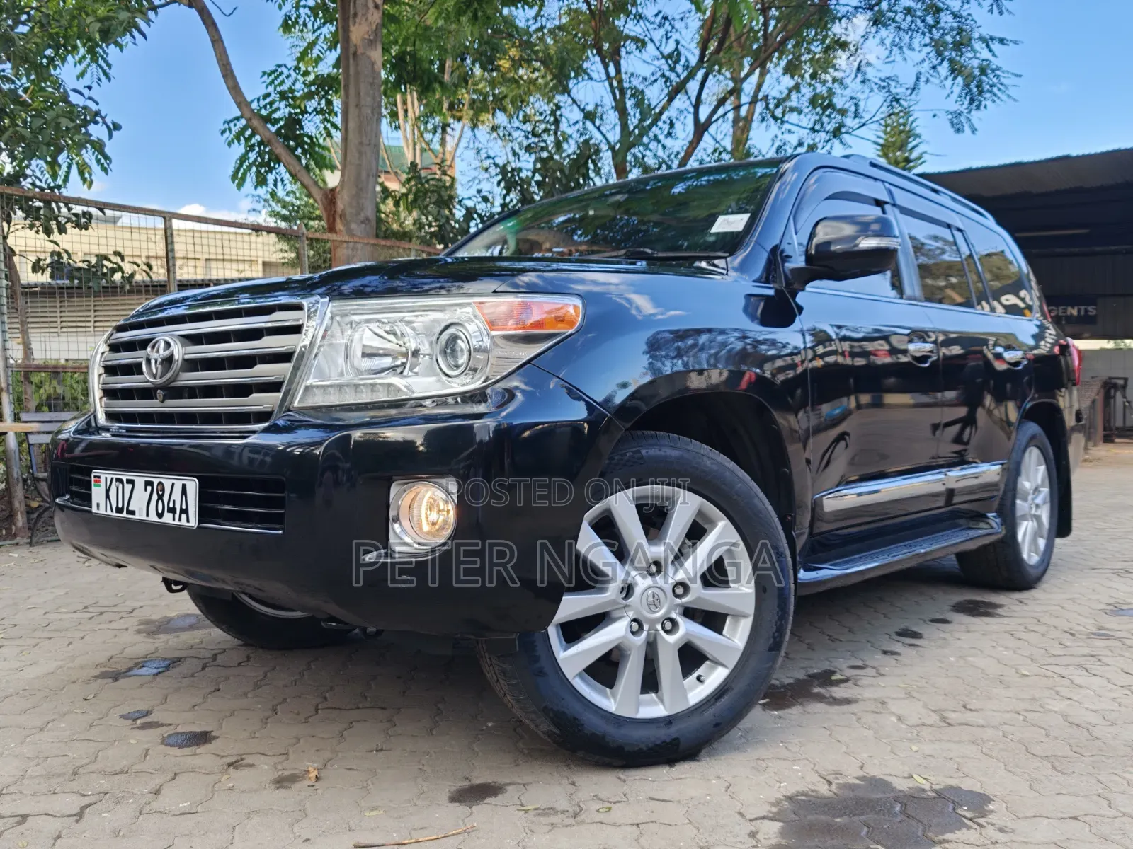 Toyota Land Cruiser 4.6 V8 ZX 2012 Matt Black